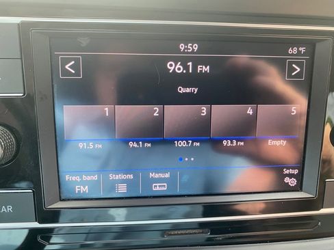 Used 2019 Volkswagen Jetta FWD image 18
