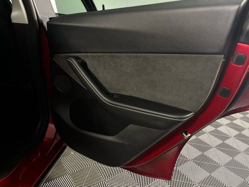 Used 2024 Tesla Model Y Long Range image 26