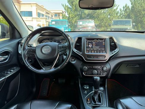 Used 2019 Jeep Cherokee Trailhawk w/ Trailer Tow Group image 26