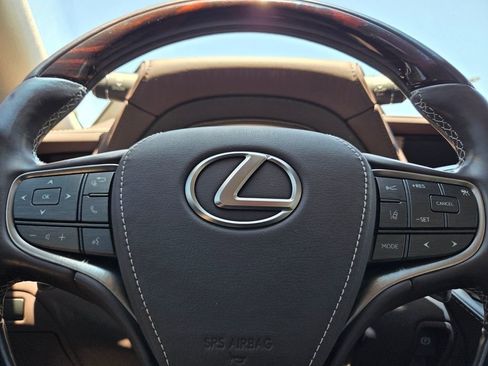 Used 2018 Lexus LS 500 AWD w/ Luxury Package image 40