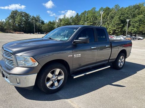Used 2016 RAM 1500 Lone Star RWD image 3
