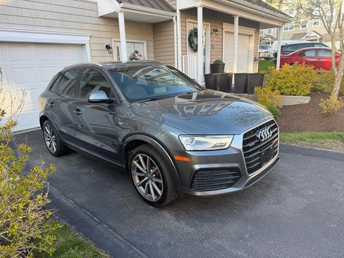 Used 2018 Audi Q3 2.0T Premium AWD/4WD image 2