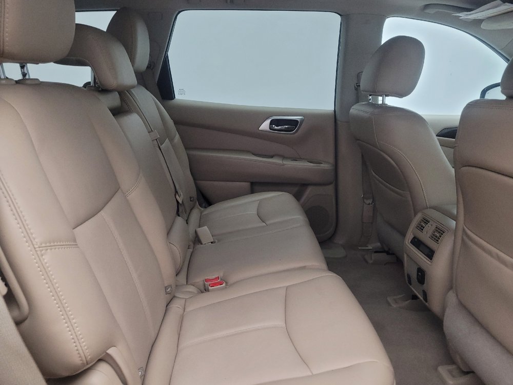 Used 2015 Nissan Pathfinder SL w/ SL Premium Package FWD image 19