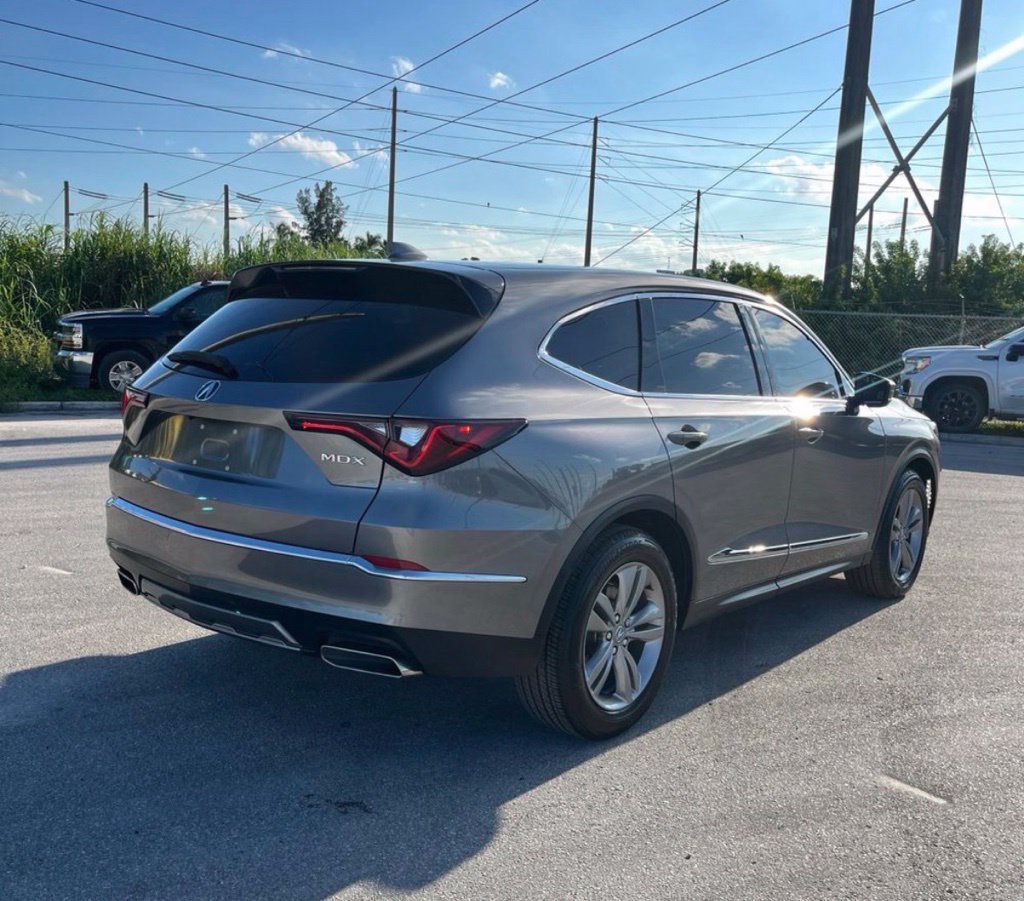 Used 2025 Acura MDX FWD image 9