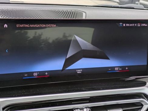 Used 2024 BMW 330e image 22