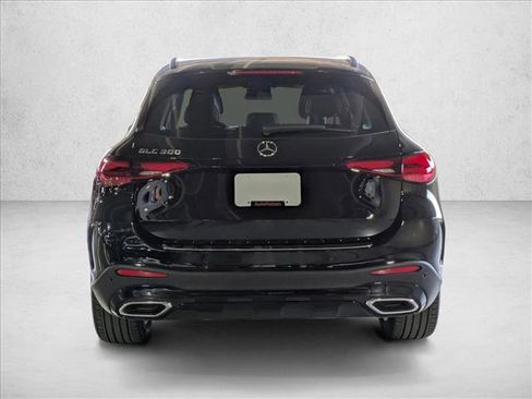 Certified 2025 Mercedes-Benz GLC 300 image 9