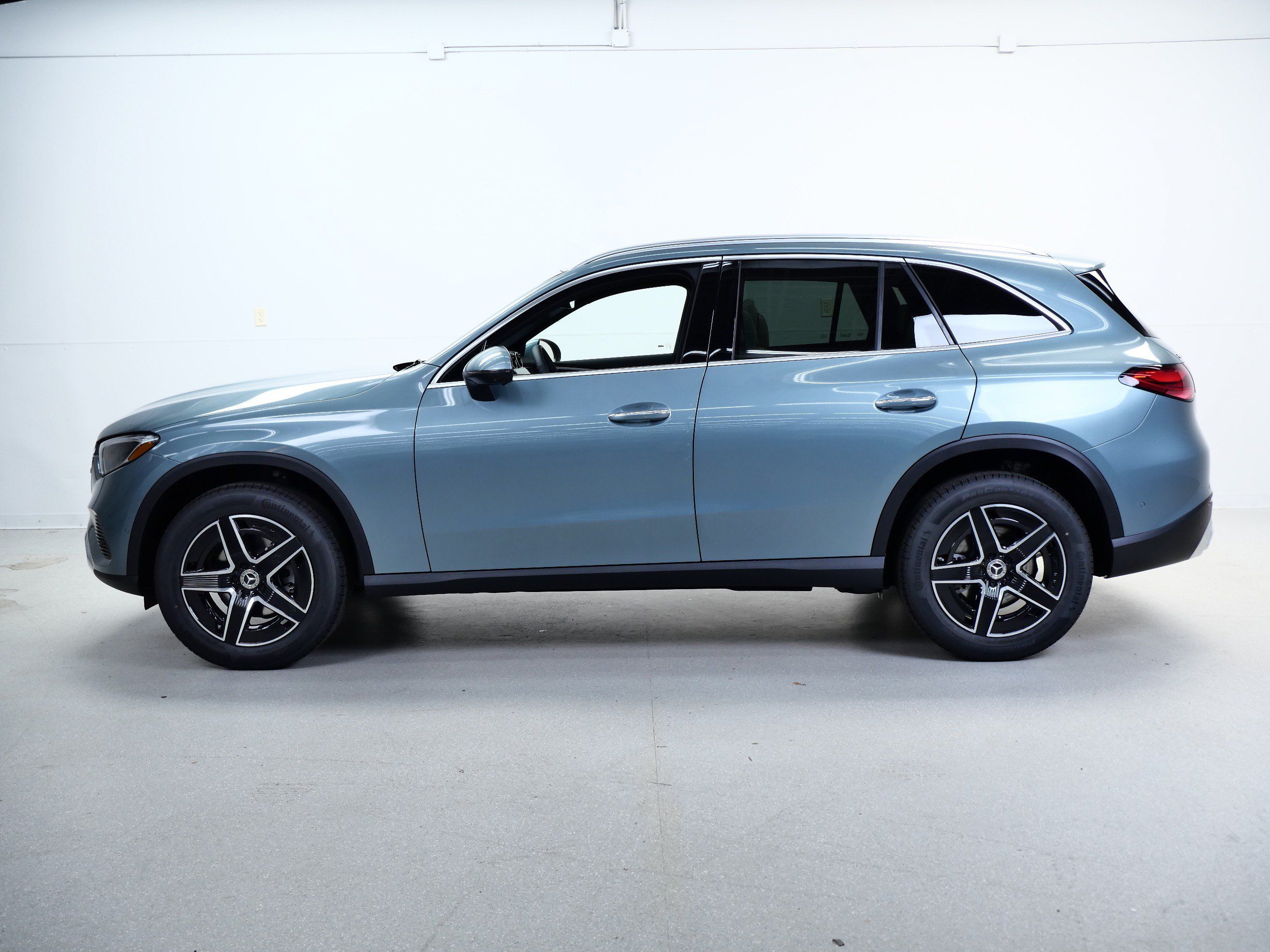 New 2027 Mercedes-Benz GLC 300 4MATIC image 5