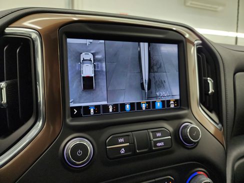 Used 2022 Chevrolet Silverado 2500 High Country w/ Safety Package II image 23