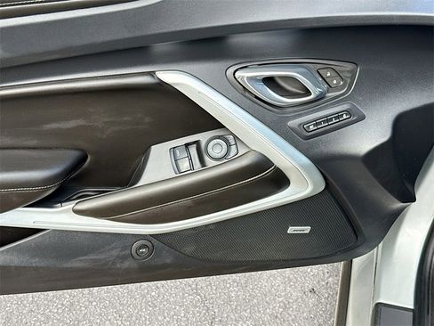 Used 2016 Chevrolet Camaro SS image 19