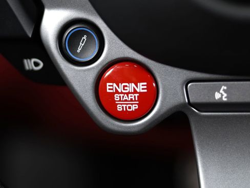 Used 2019 Ferrari Portofino image 55