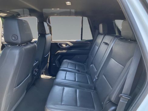 Used 2024 Chevrolet Tahoe LT RWD image 13