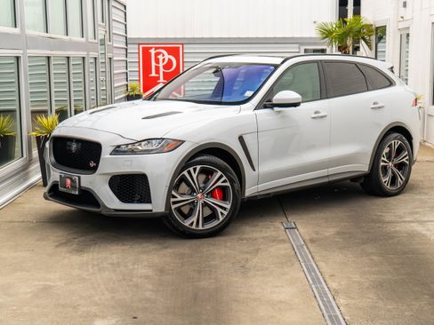 Used 2019 Jaguar F-PACE SVR AWD/4WD image 2