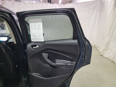 Used 2019 Ford Escape SE image 54