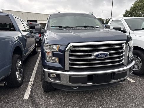 Used 2015 Ford F150 XLT w/ Equipment Group 301A Mid AWD/4WD image 6