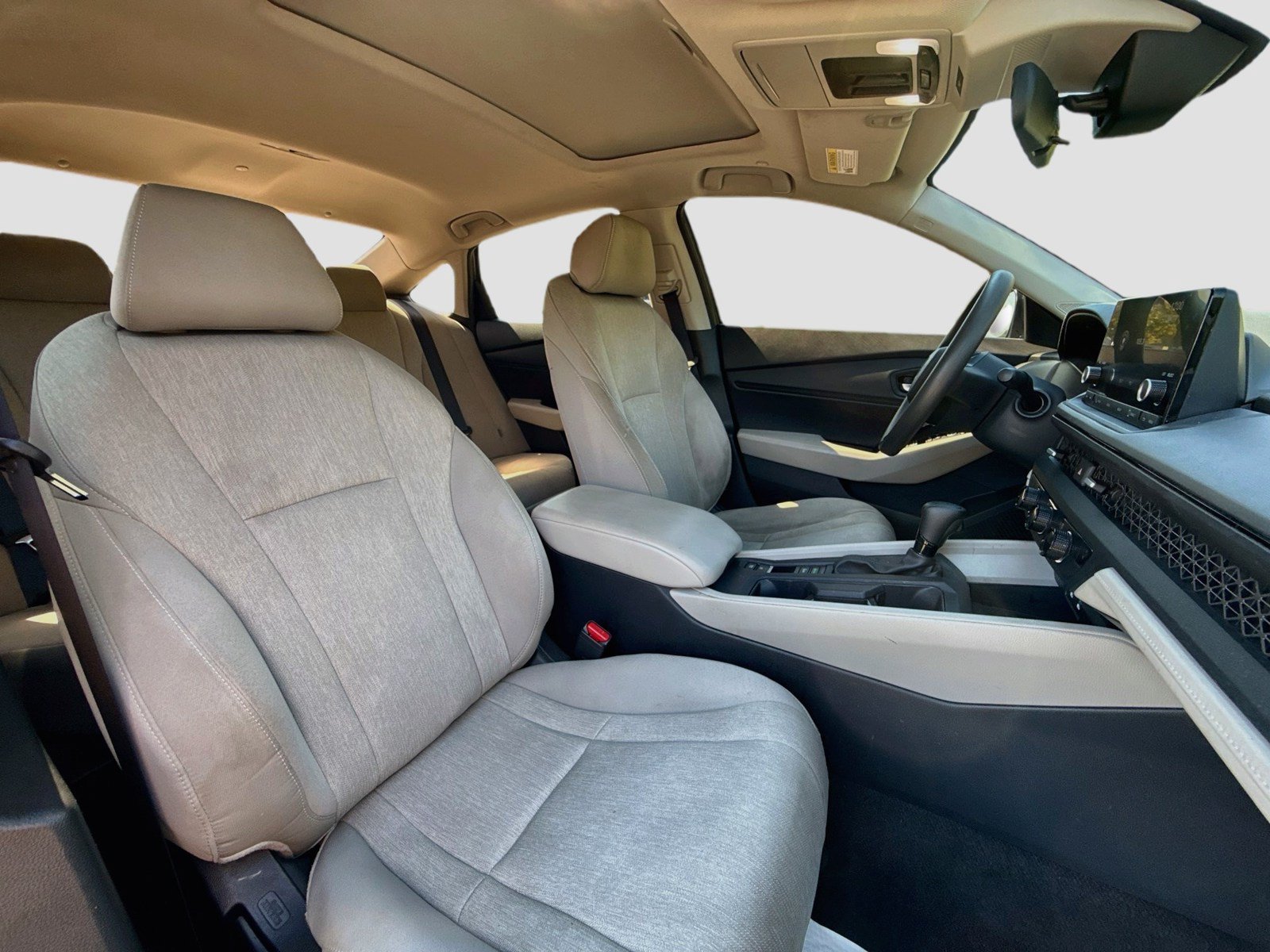 Used 2023 Honda Accord EX image 25