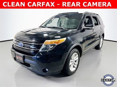 Used 2012 Ford Explorer XLT image 2