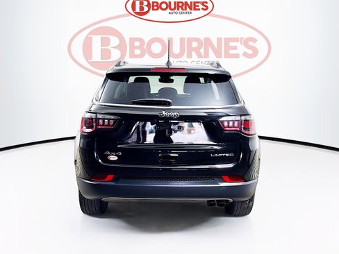 Used 2022 Jeep Compass Limited w/ Sun and Sound Group AWD/4WD image 10