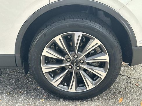 Used 2022 Lincoln Corsair Reserve w/ Equipment Group 201A image 20