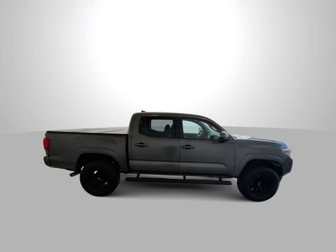 Certified 2019 Toyota Tacoma SR AWD/4WD image 9