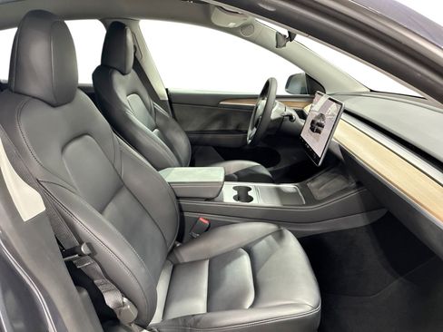 Certified 2023 Tesla Model Y Long Range AWD/4WD image 13