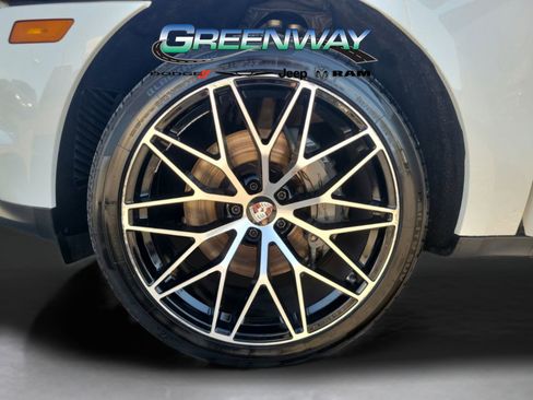 Used 2019 Porsche Macan S image 33