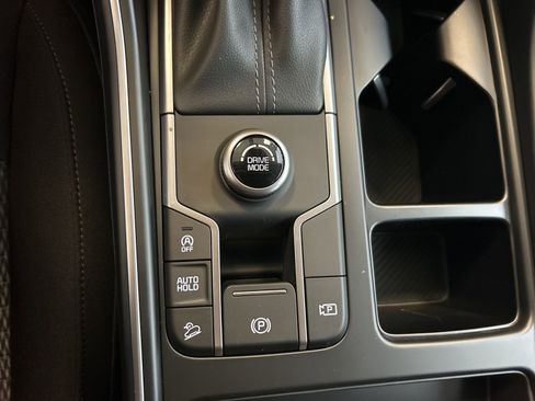 New 2026 Kia Sorento LX FWD image 22