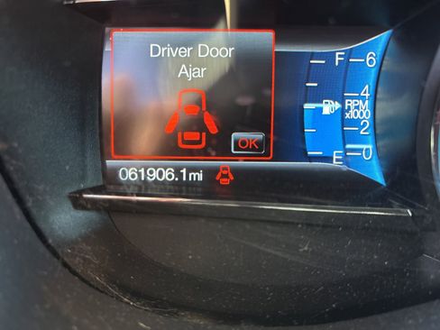 Used 2018 Ford Explorer Limited FWD image 3
