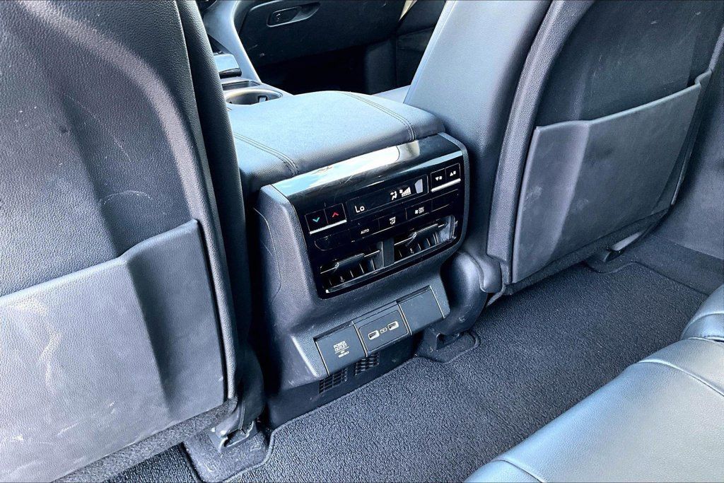 Certified 2024 Acura MDX SH-AWD image 34