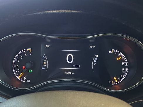 Used 2018 Jeep Grand Cherokee Altitude AWD/4WD image 22