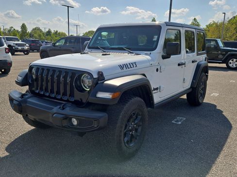 Used 2021 Jeep Wrangler Unlimited Sport AWD/4WD image 3
