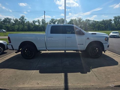 Used 2024 RAM 3500 Big Horn w/ Night Edition AWD/4WD image 2