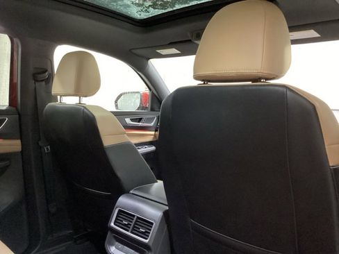 Used 2024 Volkswagen Atlas Cross Sport SEL R-Line image 11