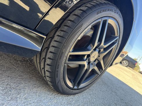 Used 2015 Mercedes-Benz E 400 Sedan image 23