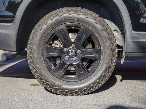 Used 2017 Honda Ridgeline Black Edition image 12