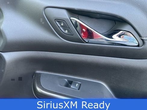 Certified 2023 GMC Acadia SLT w/ Technology Package image 19