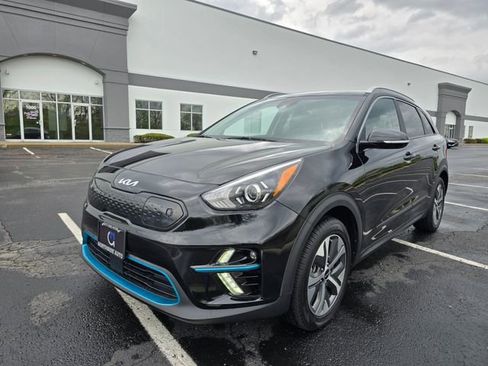 Used 2022 Kia Niro EX w/ Cold Weather Package image 10