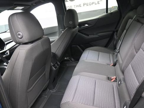 New 2026 Chevrolet Equinox LT image 9