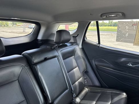 Used 2022 GMC Terrain SLT AWD/4WD image 33
