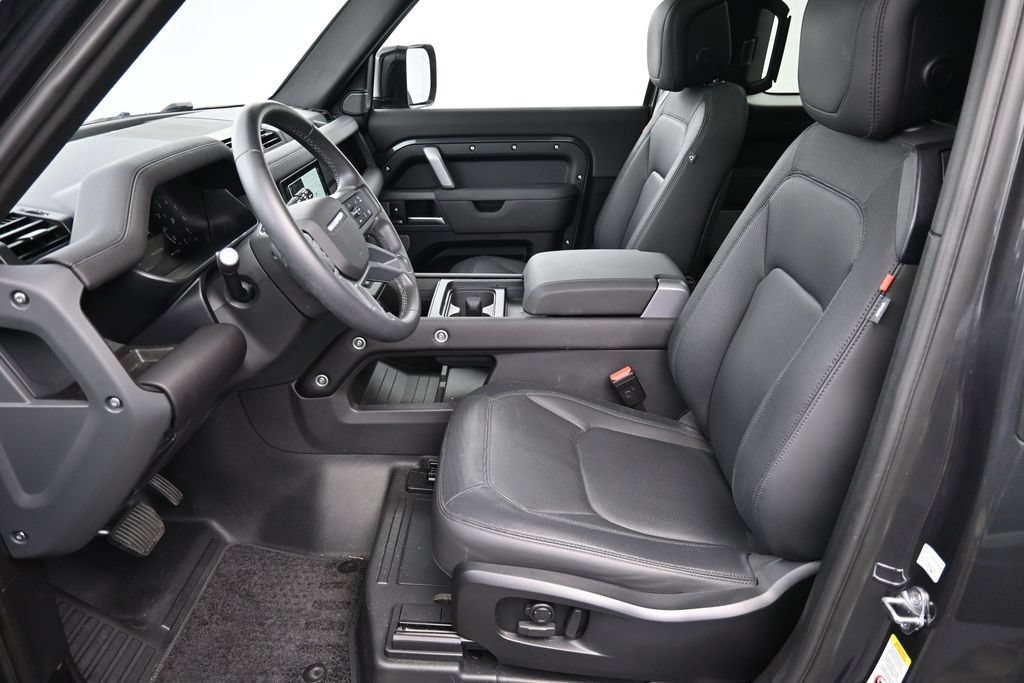 Used 2024 Land Rover Defender 90 X-Dynamic SE AWD/4WD image 19