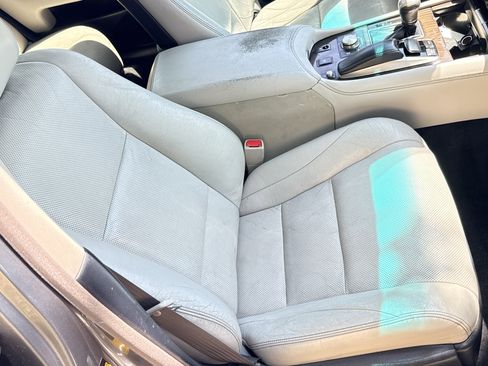 Used 2013 Lexus LS 460 w/ Comfort Pkg RWD image 24