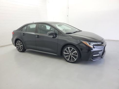 Used 2021 Toyota Corolla SE w/ Carpet Mat Package (TMS) image 4
