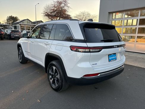 Used 2024 Jeep Grand Cherokee Limited 4xe image 3