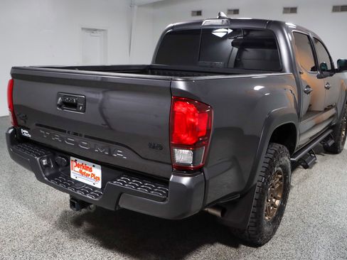 Used 2023 Toyota Tacoma 4x4 Double Cab image 7