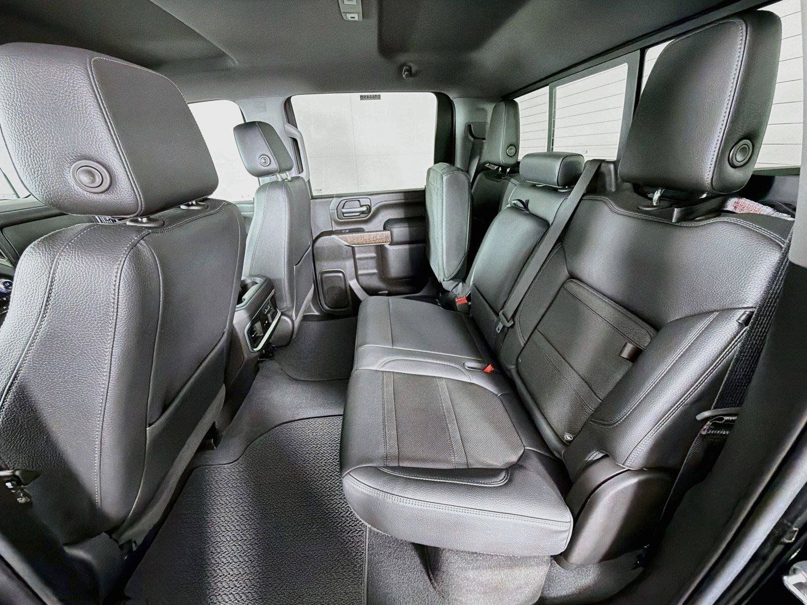 Used 2023 GMC Sierra 3500 Denali w/ Technology Package AWD/4WD image 25