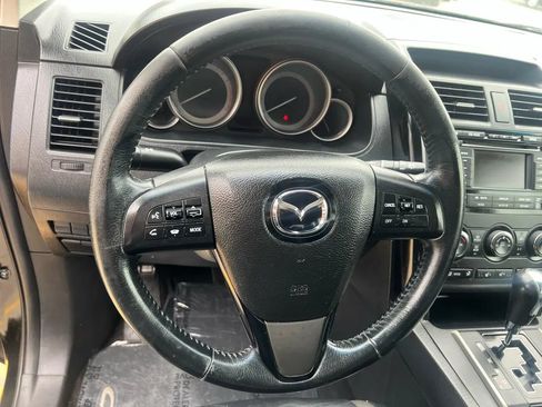 Used 2011 MAZDA CX-9 Touring w/ Moonroof & Bose Audio Pkg FWD image 7