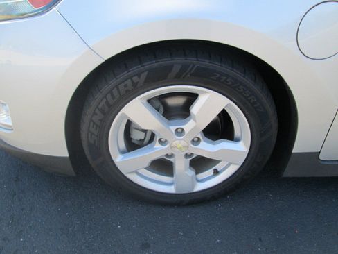 Used 2014 Chevrolet Volt Premium w/ Premium Trim Package FWD image 13