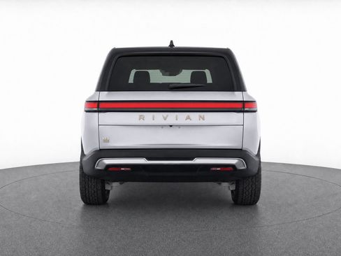 Used 2025 Rivian R1S Adventure AWD/4WD image 7
