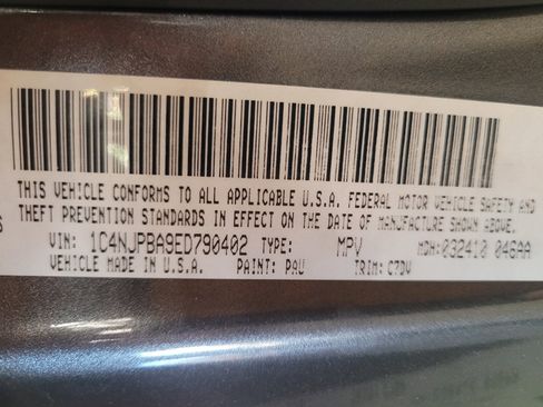 Used 2014 Jeep Patriot Sport image 33