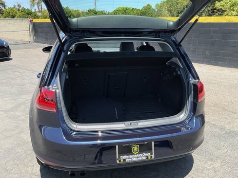 Used 2017 Volkswagen Golf SE FWD image 25