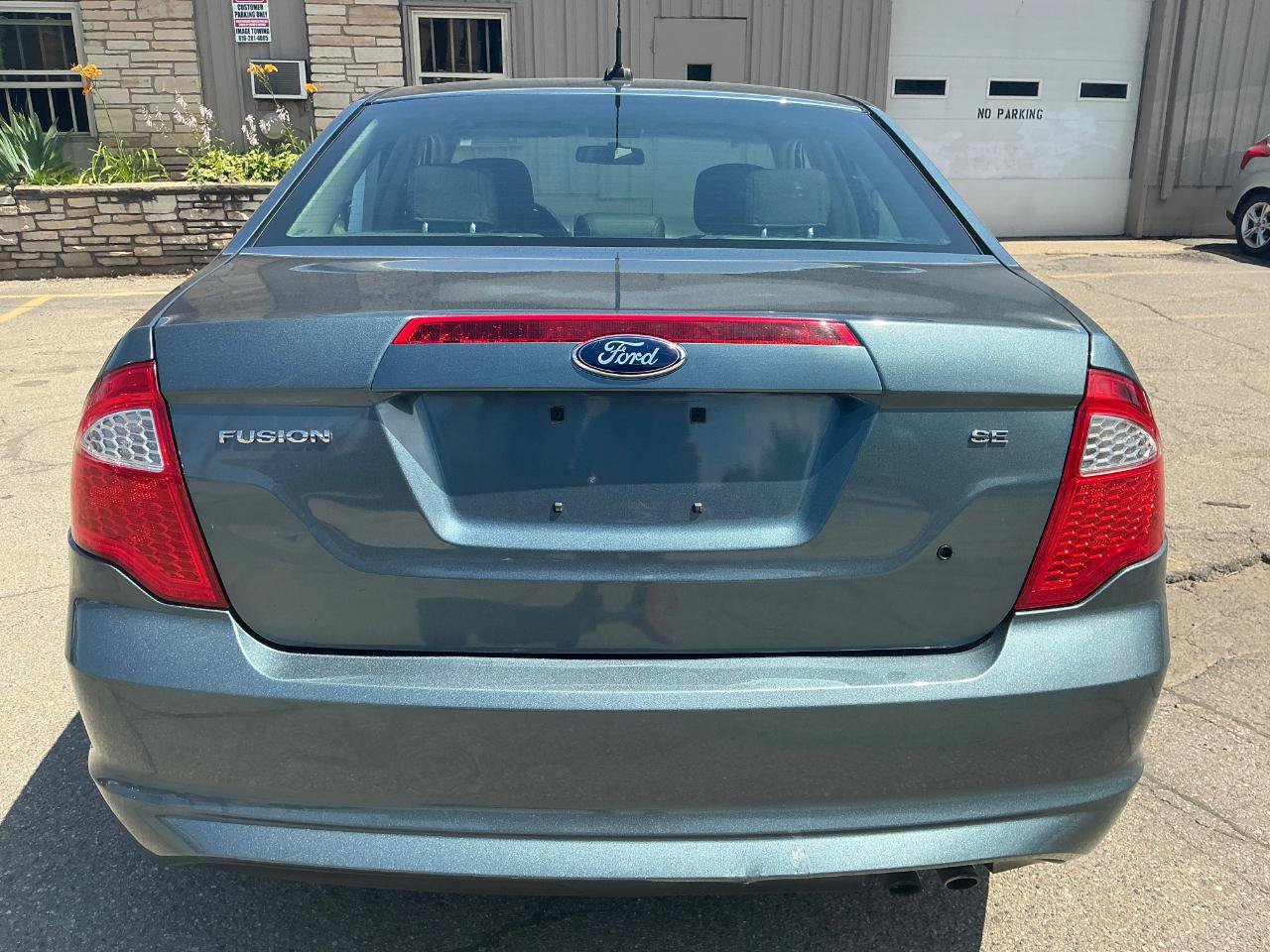 Used 2012 Ford Fusion SE FWD image 4